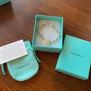 Return to Tiffany’s bracelet